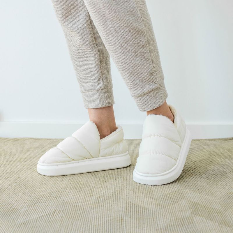 Kosetøfler innesko lys creme | Scandinavian Collection